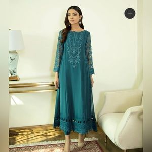 NEW Pakistani Indian Shalwar Kameez Dress Outfit Women Size MEDIUM SUIT Designer